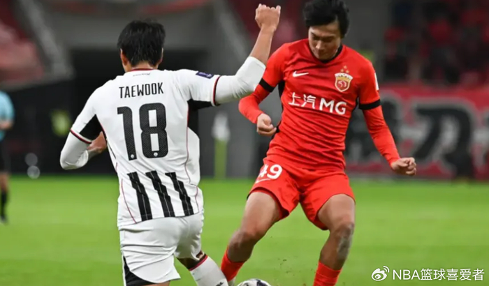 来真的？德甲名门追求中国男足新星，转会费超300万，不是王钰栋|门兴|上海海港|门兴格拉德巴赫|李新翔|港队_新浪体育_新浪新闻